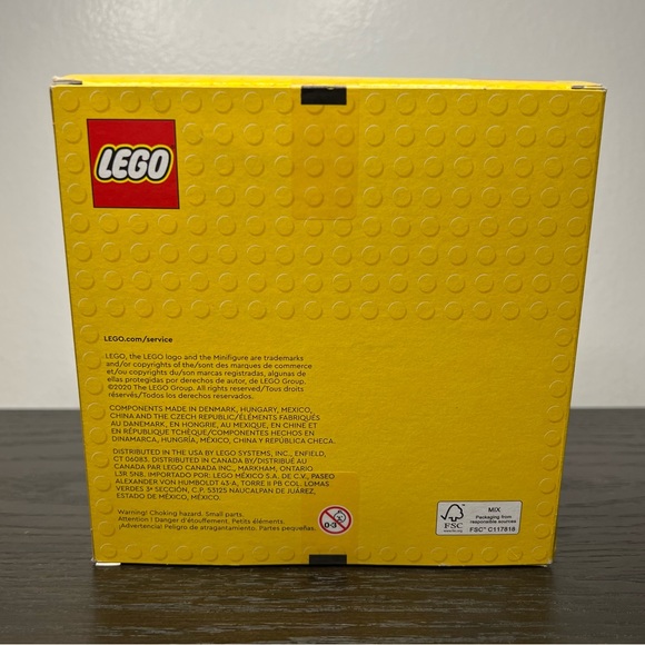 LEGO 6471612 Retro Tape Player Portable Cassette Player VIP Exclusive Walkman - Picture 4 of 9